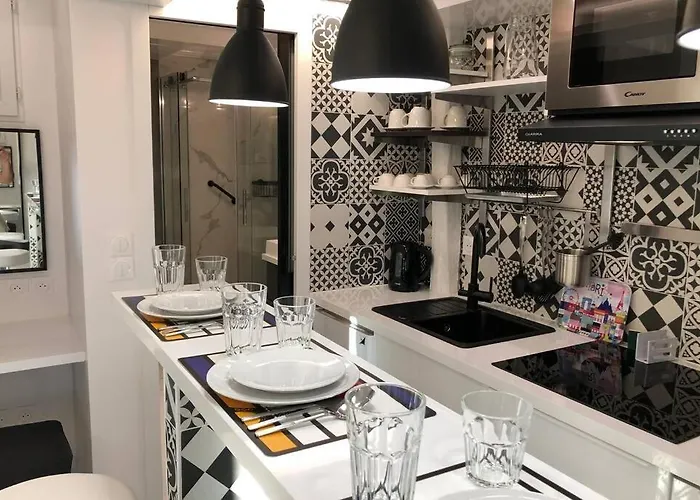 Appartement Rousselet Quartier Bon Marché Viième *